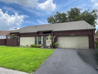 2811 Devonwood Avenue, Miramar, FL 33025