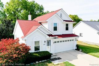 8543 Barrington Drive, Ypsilanti, MI 48198