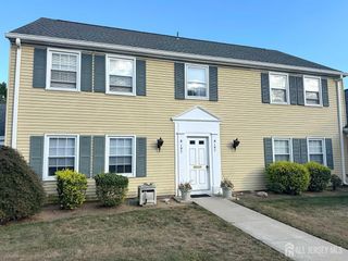 197 Mayflower Way B, Monroe, NJ 08831