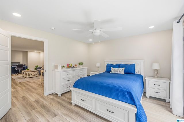 178 WILLOW BRANCH LANE, Chelsea, AL 35043