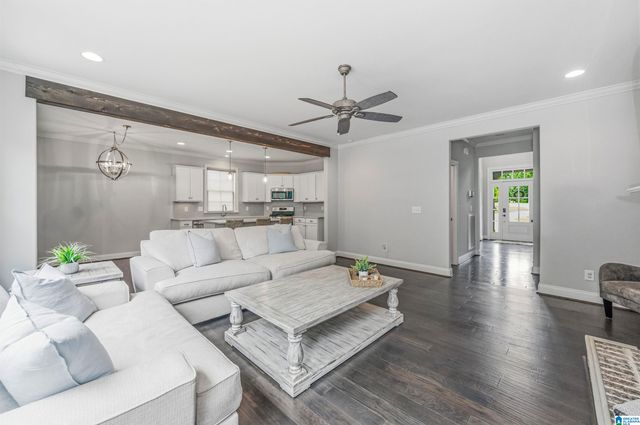 178 WILLOW BRANCH LANE, Chelsea, AL 35043