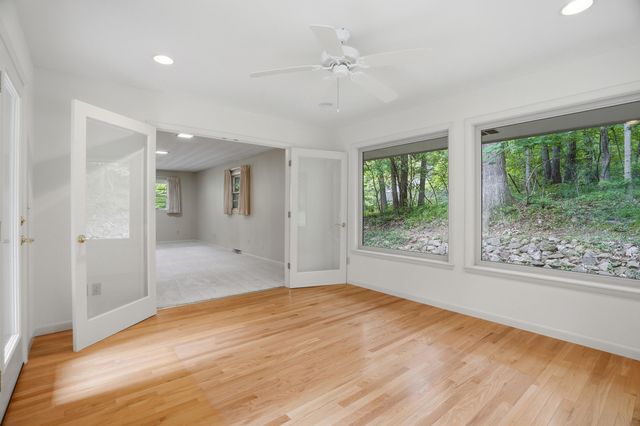 812 VALLEY CT, Columbia, MO 65203
