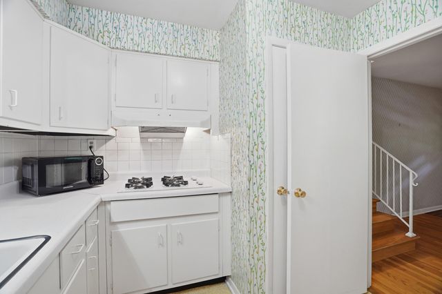 812 VALLEY CT, Columbia, MO 65203