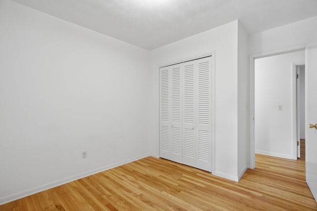 812 VALLEY CT, Columbia, MO 65203