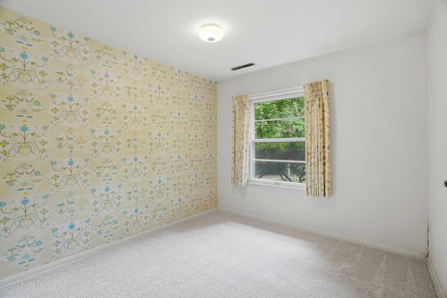 812 VALLEY CT, Columbia, MO 65203
