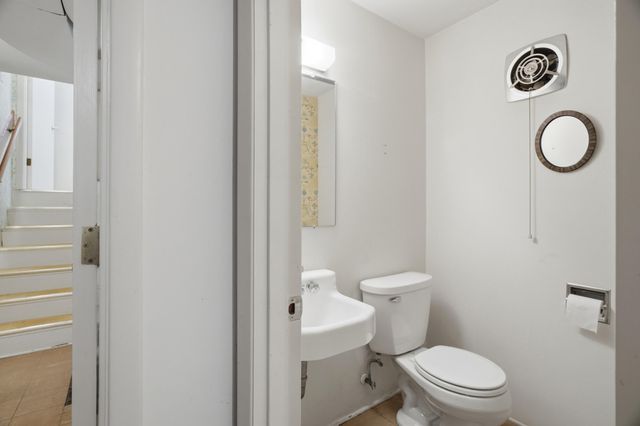 812 VALLEY CT, Columbia, MO 65203