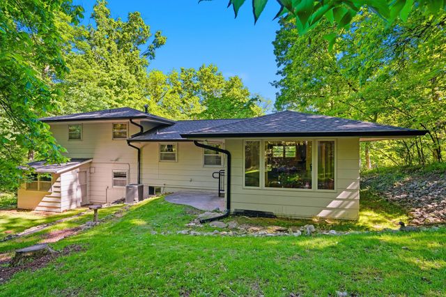 812 VALLEY CT, Columbia, MO 65203