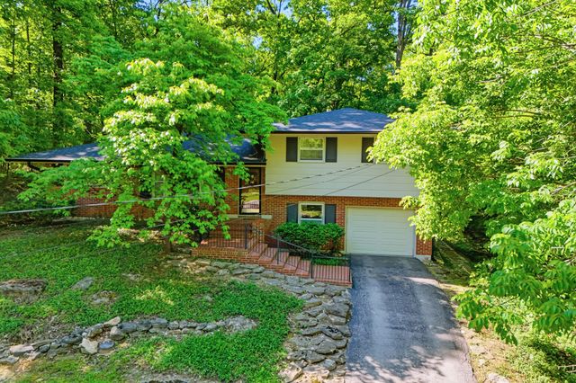 812 VALLEY CT, Columbia, MO 65203
