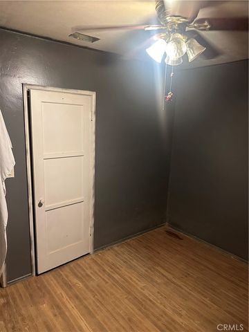 1851 W 96 Street, Los Angeles, CA 90047
