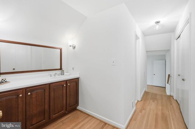 7616 CARTERET RD, Bethesda, MD 20817