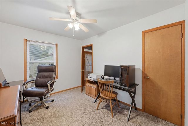 404 Elizabeth Street, Hubbard, OH 44425