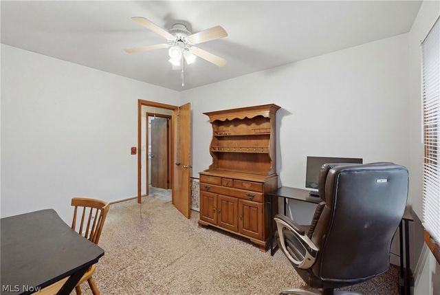 404 Elizabeth Street, Hubbard, OH 44425