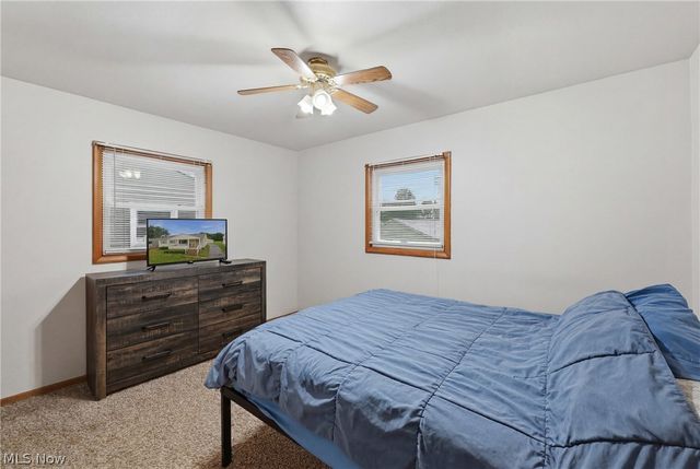 404 Elizabeth Street, Hubbard, OH 44425