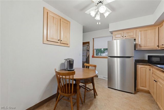 404 Elizabeth Street, Hubbard, OH 44425