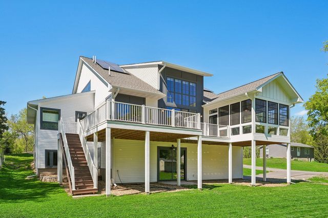 1316 3rd Street, Mendota, MN 55150