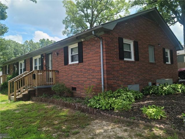 6 Garden Street, Thomasville, NC 27360