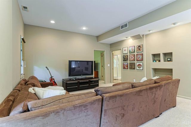 5748 Golf Crest Drive, West Chester, OH 45069