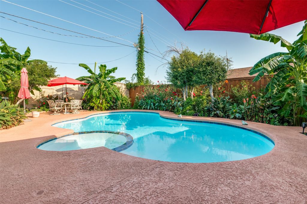 3324 Cardinal Lane, Irving, TX 75062
