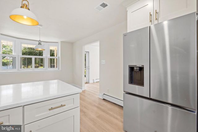 559 WILLOWBROOK RD, Havertown, PA 19083