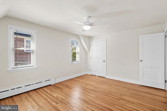 559 WILLOWBROOK RD, Havertown, PA 19083