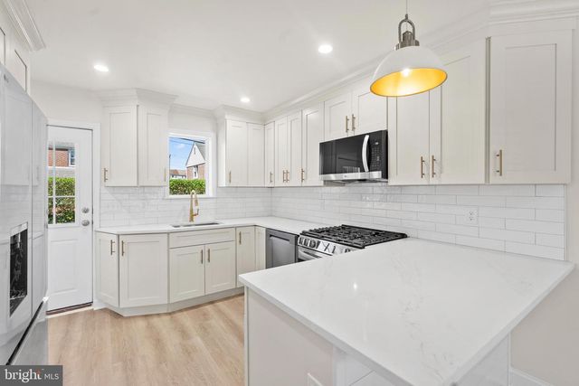 559 WILLOWBROOK RD, Havertown, PA 19083
