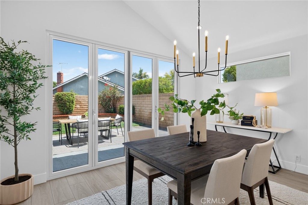 Image 18 of property listing at 5941 E Camino Correr, Anaheim Hills, CA 92807