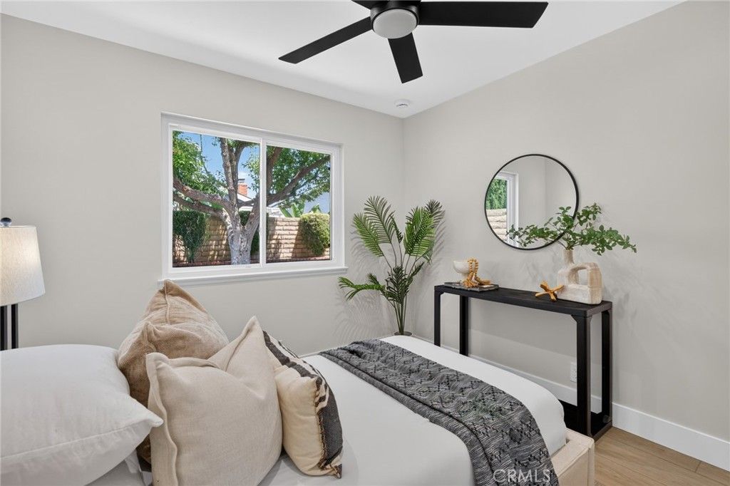 Image 30 of property listing at 5941 E Camino Correr, Anaheim Hills, CA 92807