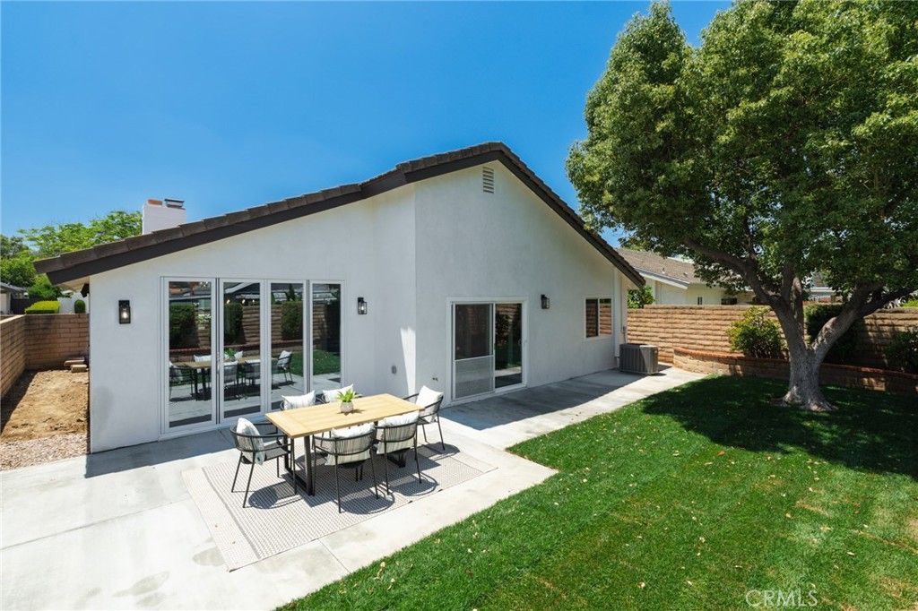 Image 39 of property listing at 5941 E Camino Correr, Anaheim Hills, CA 92807