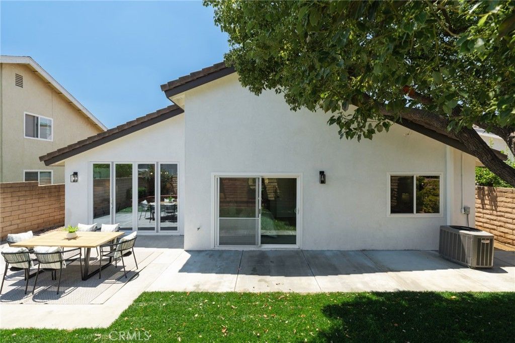 Image 40 of property listing at 5941 E Camino Correr, Anaheim Hills, CA 92807