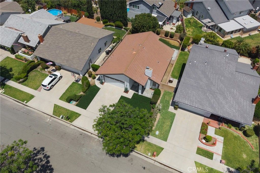 Image 52 of property listing at 5941 E Camino Correr, Anaheim Hills, CA 92807
