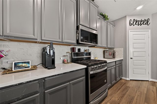 919 Modesto Drive, Rosharon, TX 77583