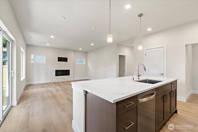17915 Sunset Road, Bothell, WA 98012