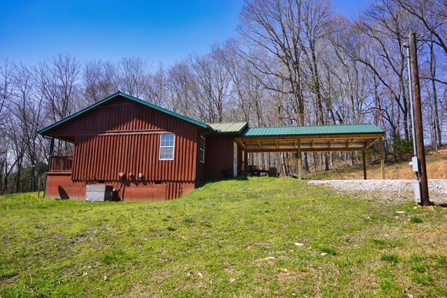 2300 Bear Creek Rd, Vanleer, TN 37181