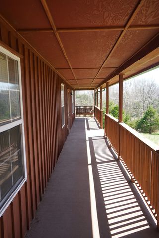 2300 Bear Creek Rd, Vanleer, TN 37181