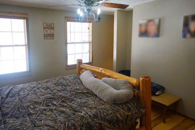 2300 Bear Creek Rd, Vanleer, TN 37181