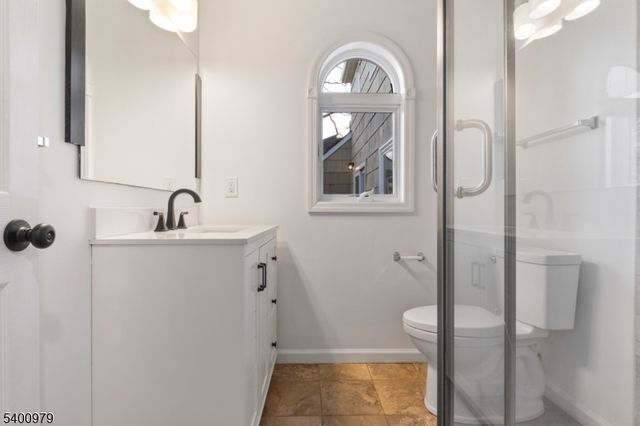 35 Crown Rd, Franklin Twp., NJ 08873