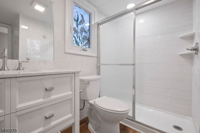 35 Crown Rd, Franklin Twp., NJ 08873