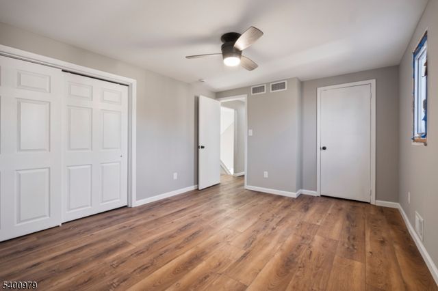 35 Crown Rd, Franklin Twp., NJ 08873