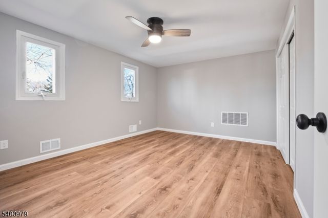 35 Crown Rd, Franklin Twp., NJ 08873