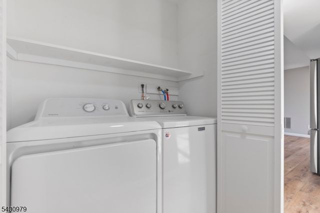 35 Crown Rd, Franklin Twp., NJ 08873