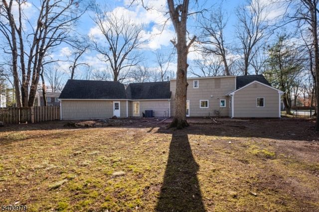 35 Crown Rd, Franklin Twp., NJ 08873