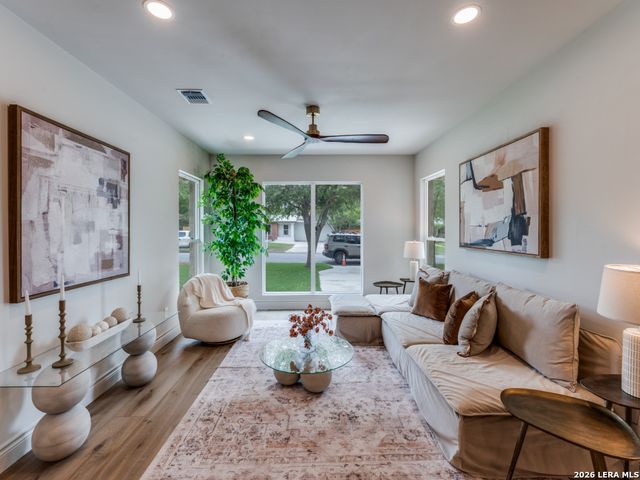 535 Brightwood Pl, San Antonio, TX 78209