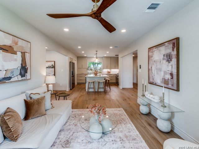 535 Brightwood Pl, San Antonio, TX 78209