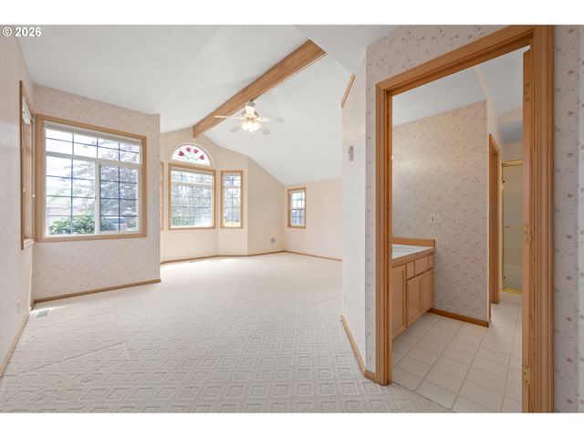812 MARILYN Ct, Springfield, OR 97477