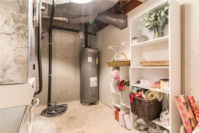 1205 E 203rd Street, Belton, MO 64012