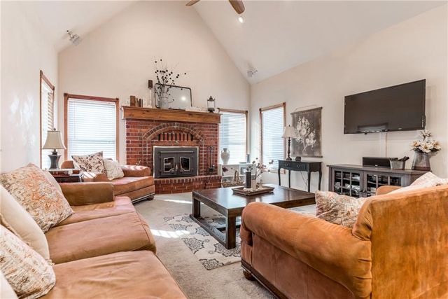 1205 E 203rd Street, Belton, MO 64012