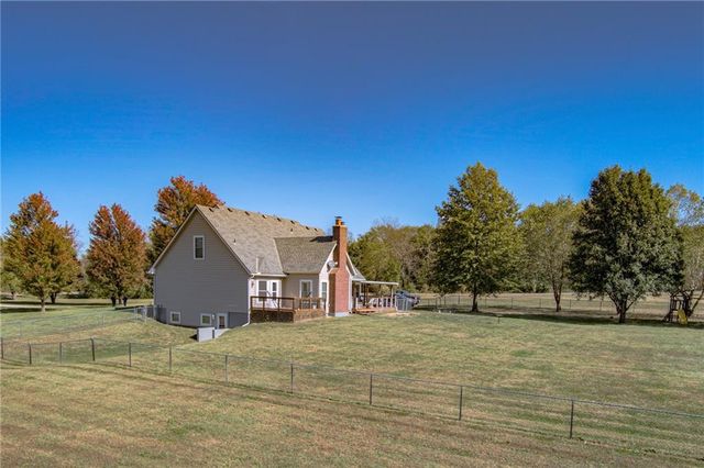 1205 E 203rd Street, Belton, MO 64012