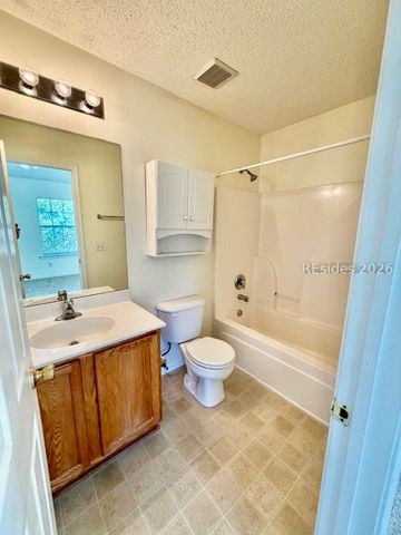 475 Gardners Ln, Bluffton, SC 29910