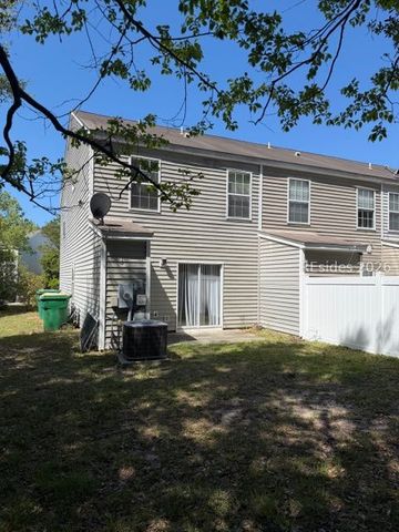 475 Gardners Ln, Bluffton, SC 29910