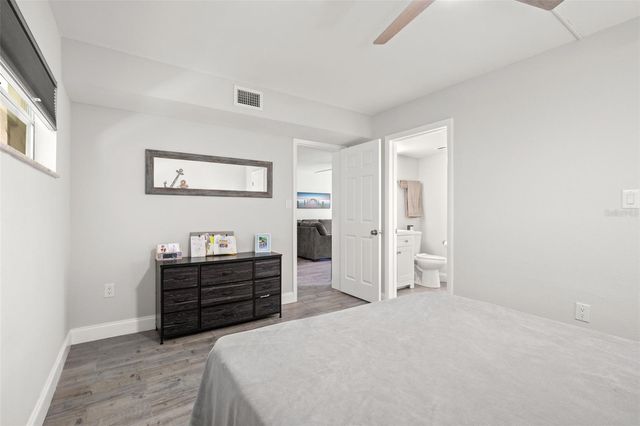 1147 KING ARTHUR COURT 204, Dunedin, FL 34698